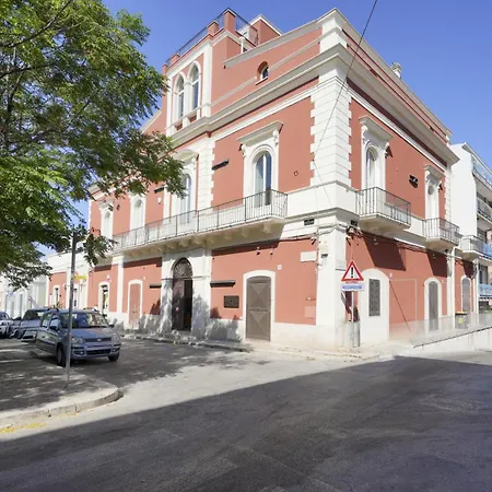 Palazzo Della Torre 002 - Historical Modern Bari