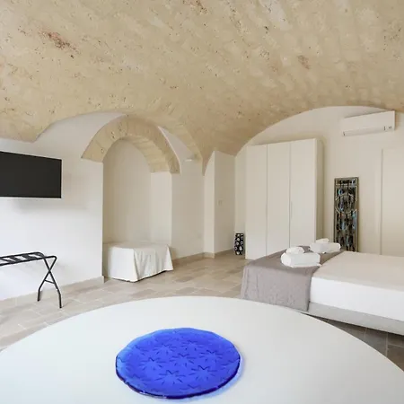 Palazzo Della Torre 002 - Historical Modern *