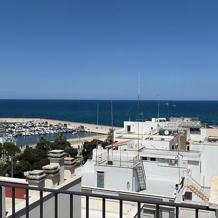 Palazzo Della Torre 002 - Historical Modern Apartman *